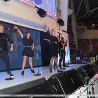 Steps' performs live at the Trafford centre in Manchester | Picture 111521